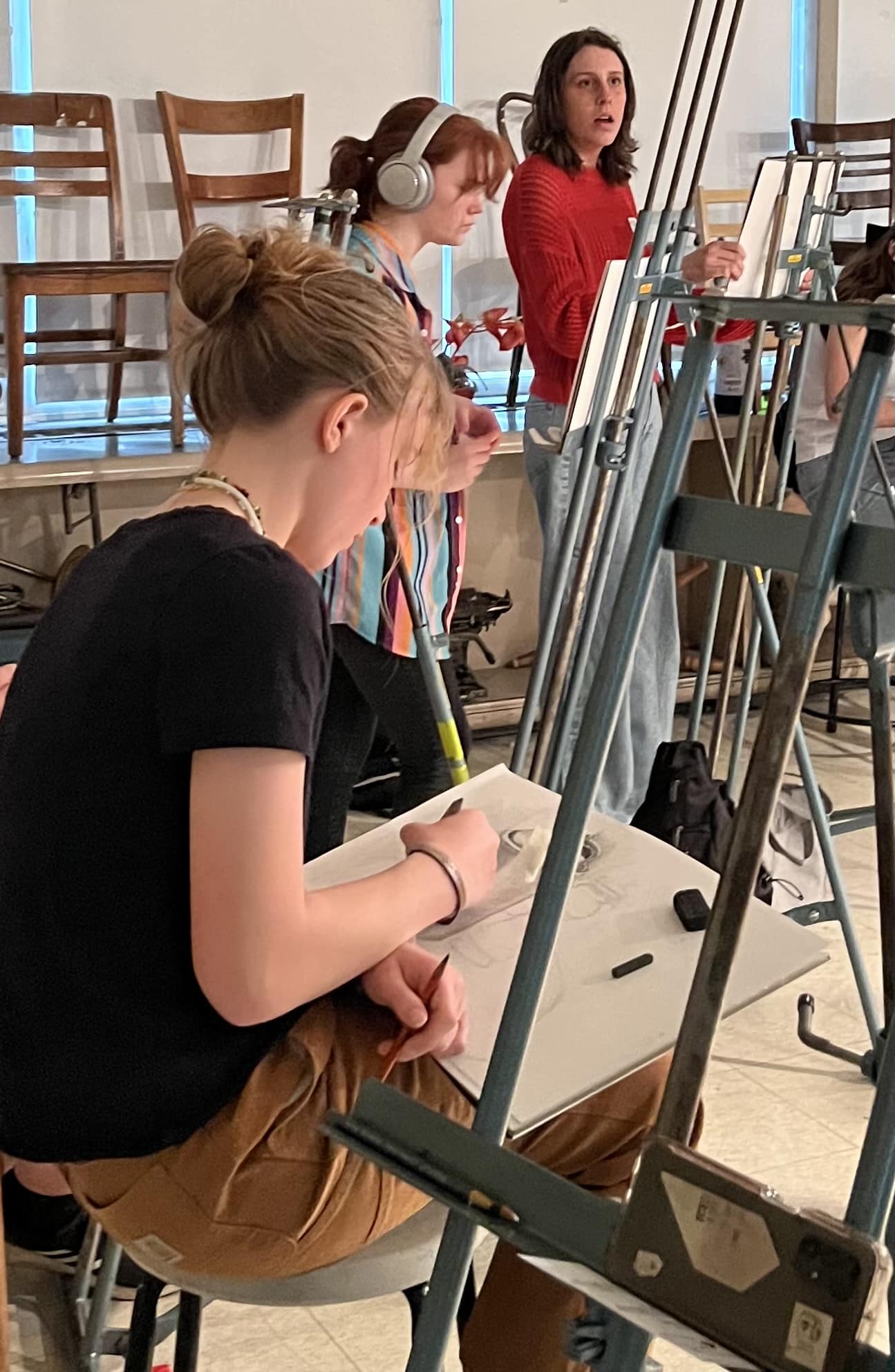 SCA junior Sarah Woodall drew a still life at the UCM Art Contest. All seven of SCA’s UCM Art Contest participants received a “1” rating in the competition.