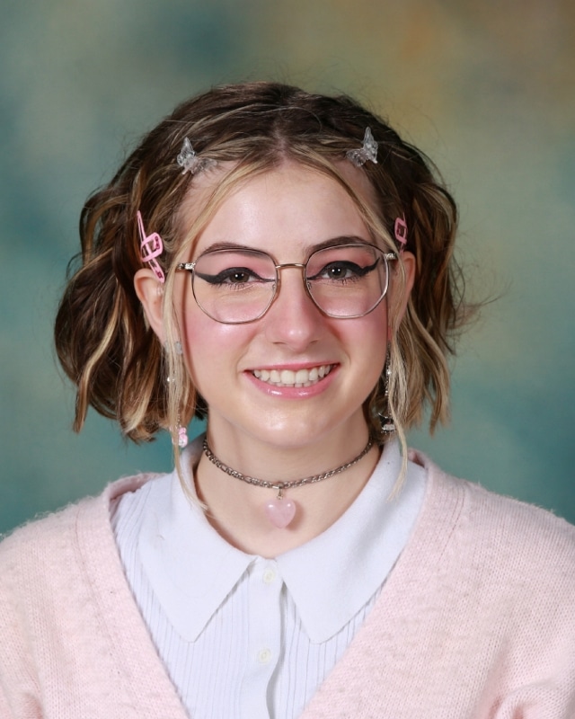 SCA junior Anna Hammond will attend and represent SCA at the American Legion Auxiliary Girls State of Missouri at Lindenwood University over the summer.